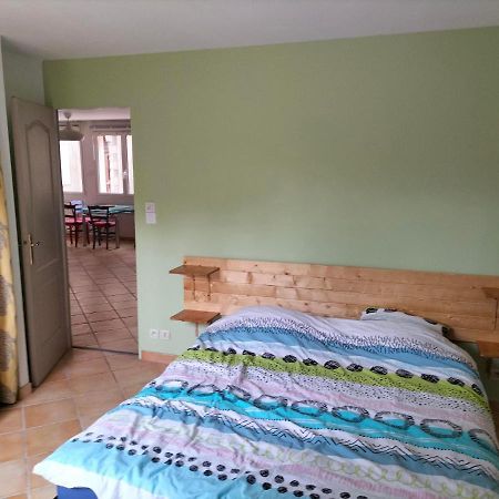 Appartement Au Centre Ville Avec Un Beau Jardin Prive Lannion Eksteriør bilde